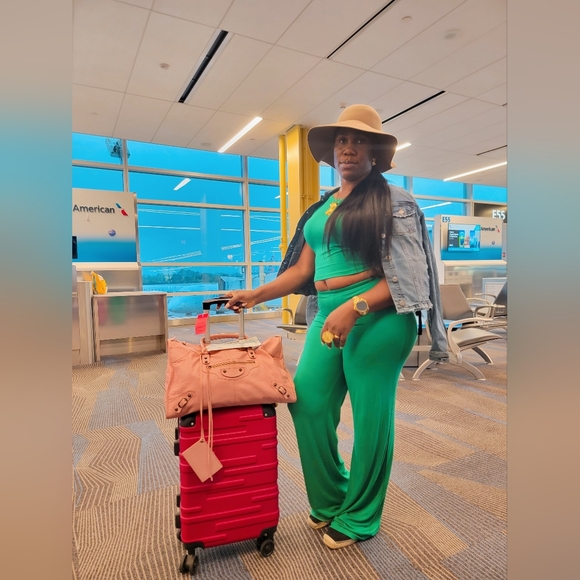 Selling a pre-owned authentic Balenciaga handbag in a very good condition - Picture 16 of 16